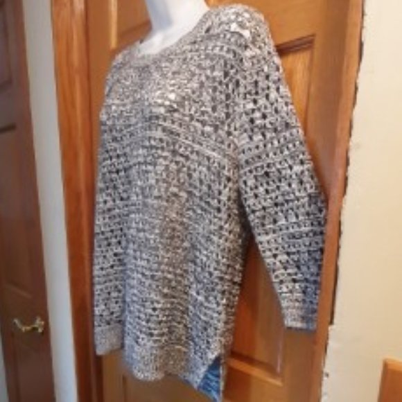 Sweater - Picture 2 of 4